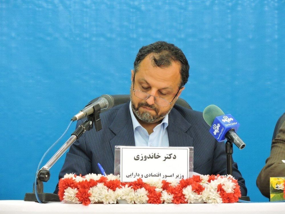 وزیر اقتصاد: از راه اندازی اتاق بازرگانی مشترک با اقلیم کردستان عراق استقبال می کنیم