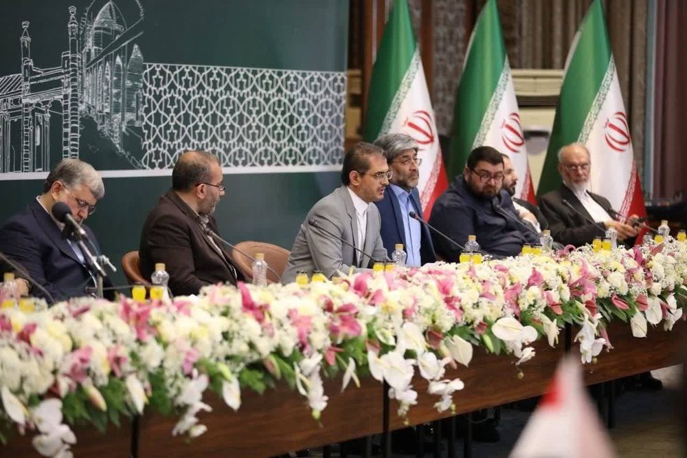 درخواست حمایت از کارگران ایرانی/تاکید بر حمل یکسره کالا و کشت فراسرزمینی محصولات کشاورزی