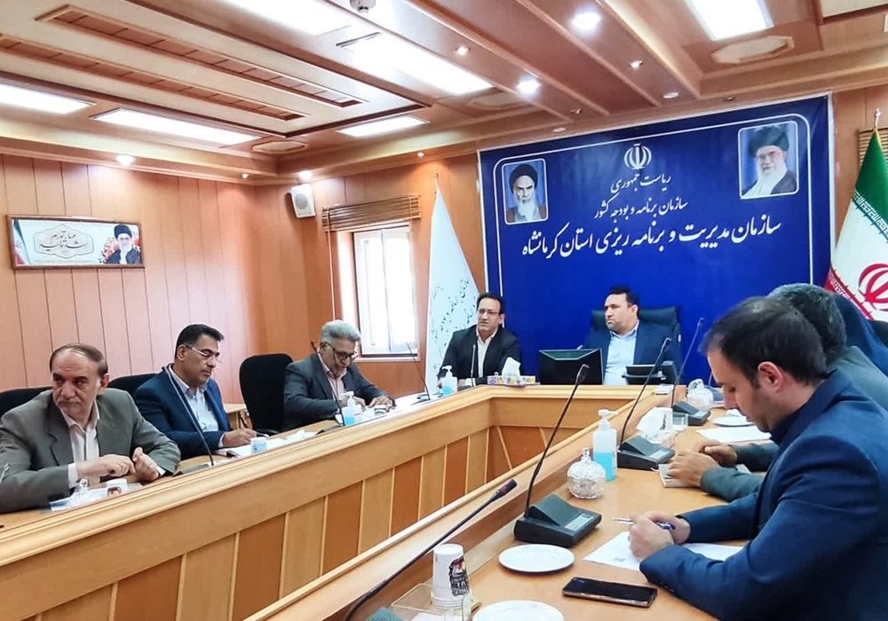 دستگاه‌های خدمات‌رسان برای تامین زیرساخت‌های منطقه آزاد، اقدام کنند