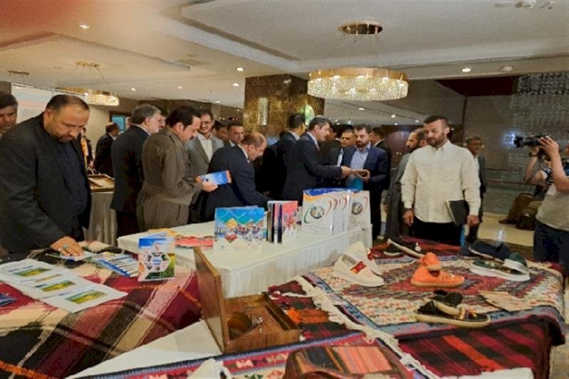 نشست مرزی ایران با اقلیم کردستان فرصتی برای توسعه گردشگری و صنایع دستی/ سمیرا محمدی