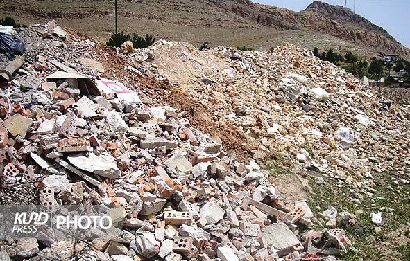 بیش از هزار تن نخاله از محورهای مواصلاتی مهاباد برداشته شد