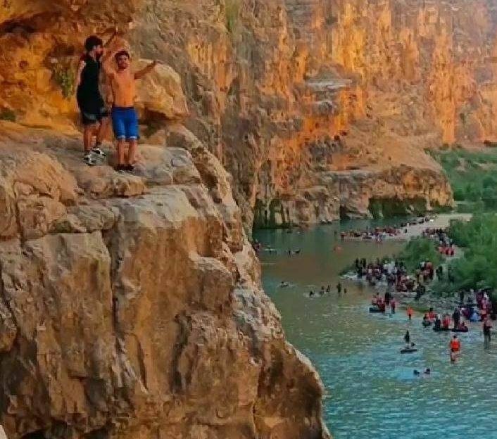 کفن های کنار گذاشته در «کفنه لا» و چالش رهاسازی آب سد سیمره / حشمت اله کرمی نژاد