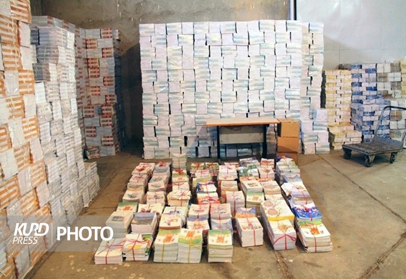 آغاز ثبت سفارش کتب درسی دانش آموزان میان پایه در کردستان؛ مهلت تا پایان خرداد