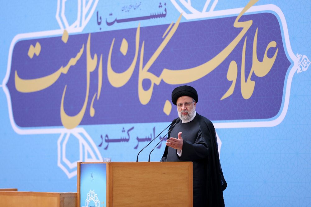 رئیس‌جمهور: وجه مشترک علمای اهل سنت اندیشیدن به منافع و عزت ملی است