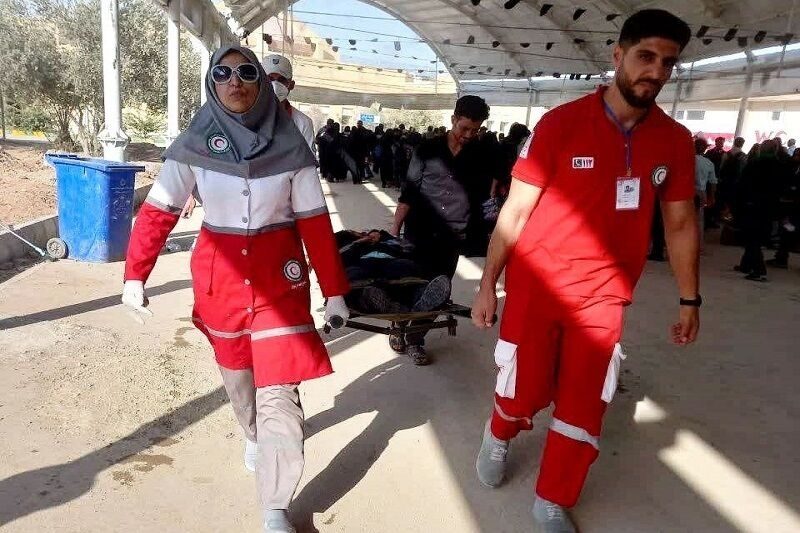 هلال احمر ایلام ۱۴۹ هزار نفر از زائران اربعین خدمات رسانی کرد