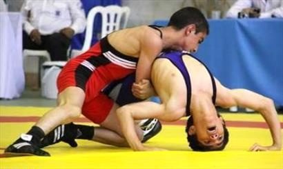 رقابت های بین المللی کشتی فرنگی جوانان به میزبانی کردستان برگزار می شود