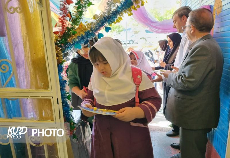 ثبت نام  ۱۵۰۰ دانش آموز با نیاز ویژه در مدارس استثنایی کردستان