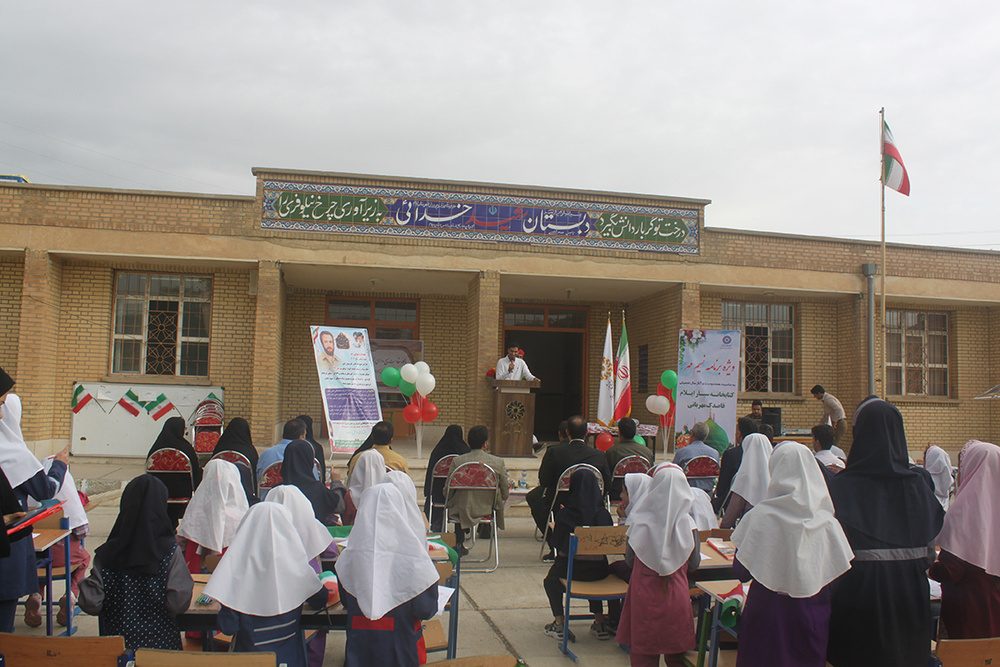 وزش «نسیم مهر» کتابخانه ها در مدرسه «دا»