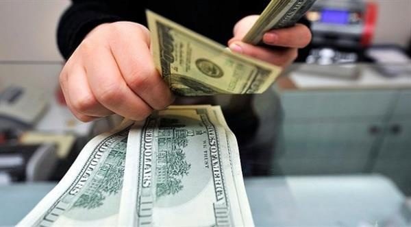کاهش بیشتر قیمت دینار در برابر دلار