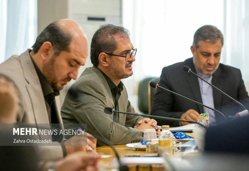 کمبود منابع بانکی و حدود اختیارات کم بانک ها از چالش های سرمایه گذاری در کردستان است