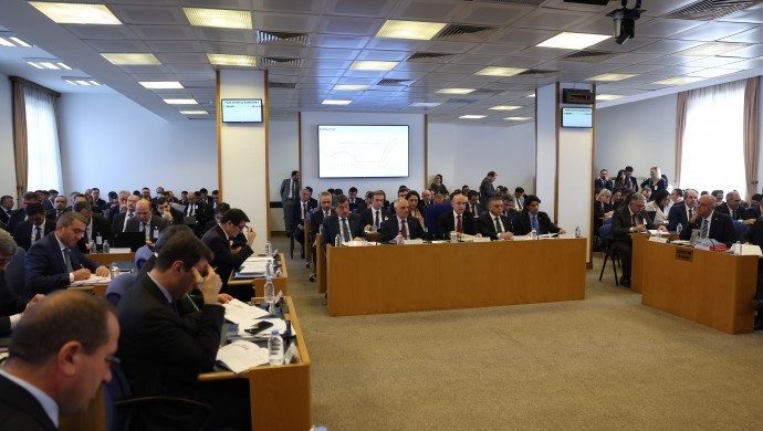 بودجه نجومی در کمیسیون پذیرفته شد