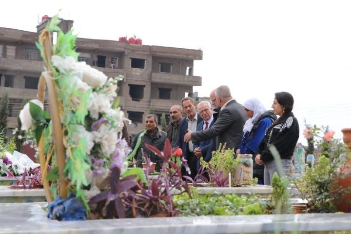 نوێنەرانی سەرۆکی فەرەنسا سەردانی ناوچەکانی بەڕێوەبەرایەتیی خۆسەریان کرد
