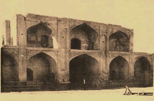 کاروانسرای تاریخی اسلام آبادغرب را احیاء کنید