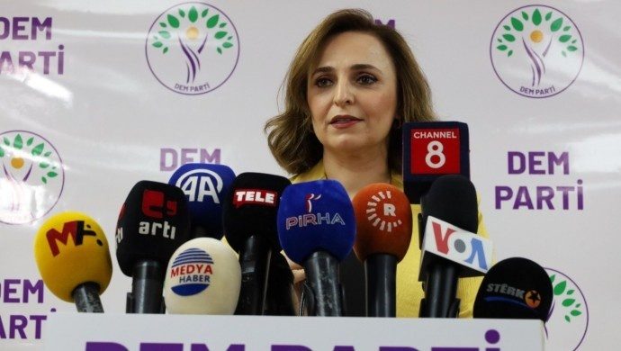 تغییر نام اختصاری حزب برابری و دموکراسی خلق‌ها از HEDEP به DEM