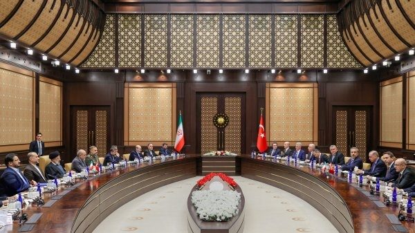 رییسی: گفتگوهای مفصلی برای رساندن حجم مبادلات با ترکیه به  30 میلیارد دلار داشتیم