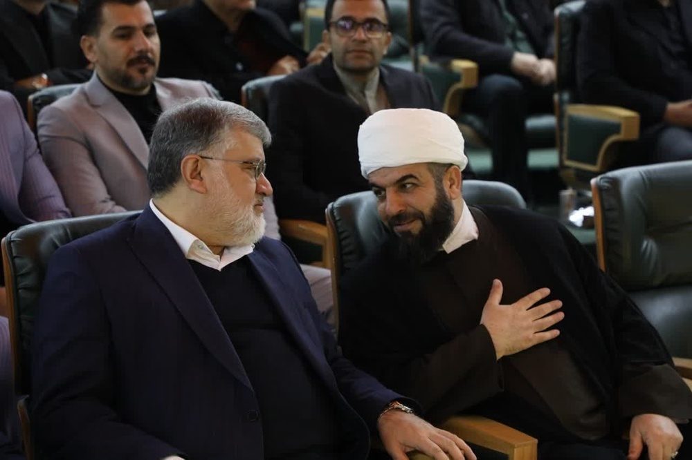 استاندار: همه اقوام و مذاهب در توسعه آذربایجان غربی نقش آفرینی کنند
