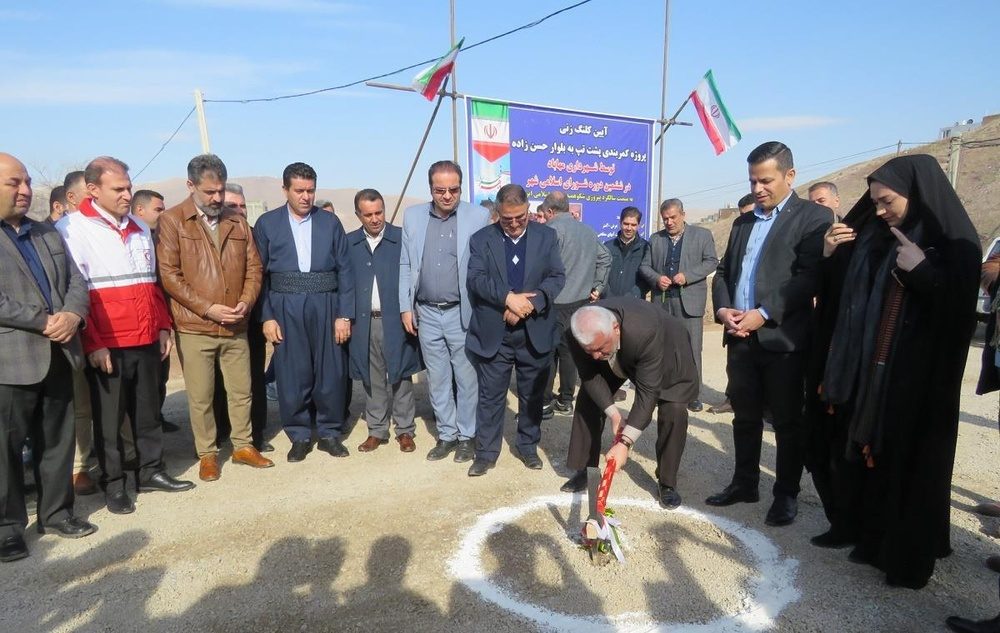 کلنگ کمربندی جنوب شهر مهاباد به زمین زده شد