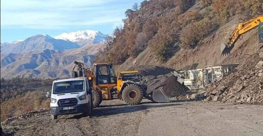 ارتش ترکیه درحال احداث یک جاده نظامی در اطراف روستای کیسته در استان دهوک است