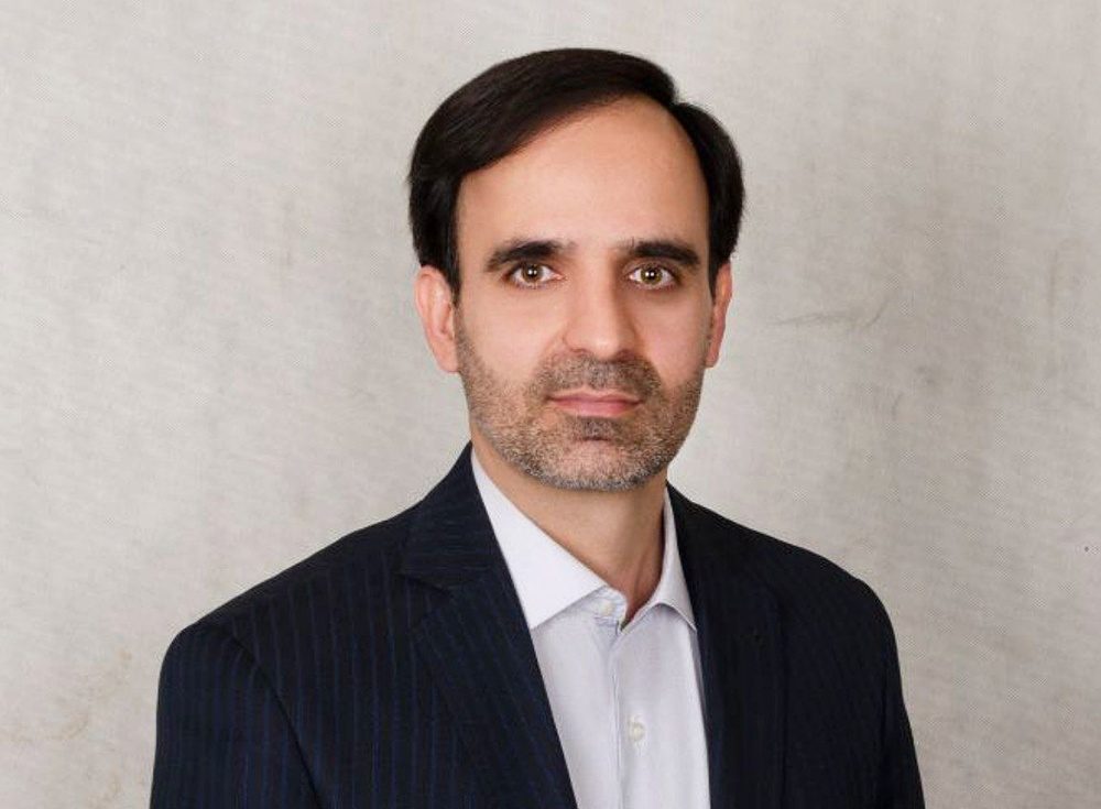 محفل‌گرایی‌ لطمات بزرگی به توسعه کرمانشاه زده است/ نمایندگان در برابر تنگناهای معیشتی مسئول هستند