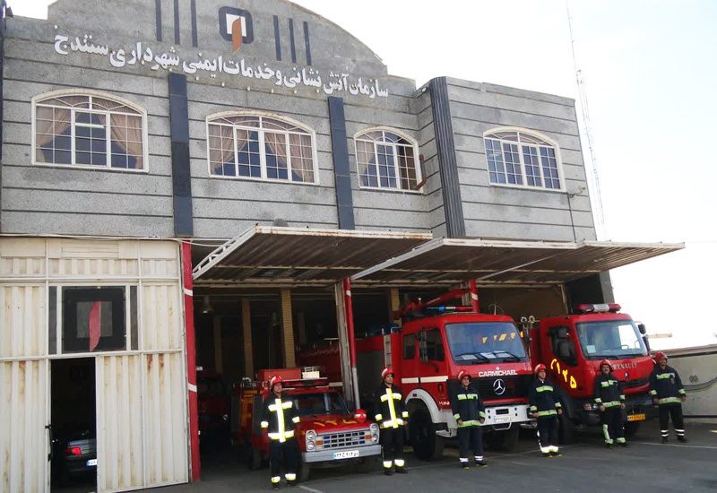 ۱۷۰ آتش نشان برای مقابله با حوادث چهارشنبه سوری در سنندج آماده باش هستند