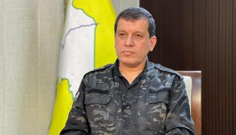 کوردستانی سووریا لە سێ لاوە، بە سێ شێوەی جیاواز گۆشاری لەسەرە