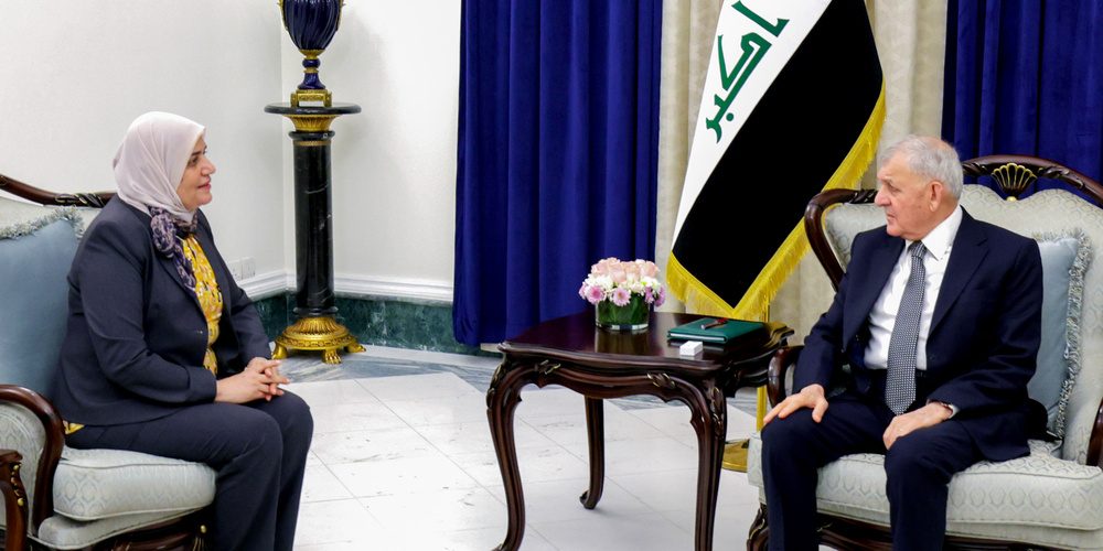 ضرورت تسریع در پرداخت حقوق کارکنان اقلیم کردستان
