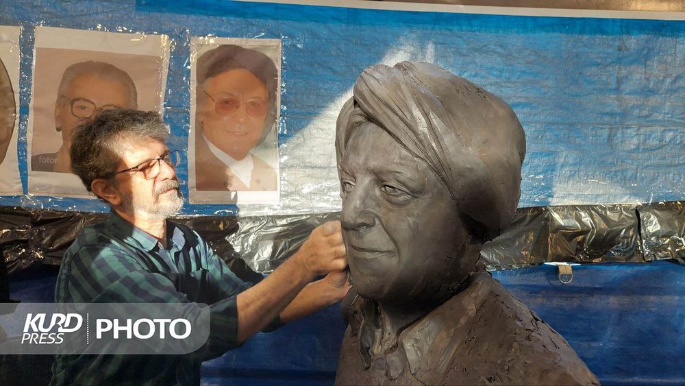 سمپوزیم مجسمه سازی مهاباد می تواند الگویی برای دیگر شهرها باشد