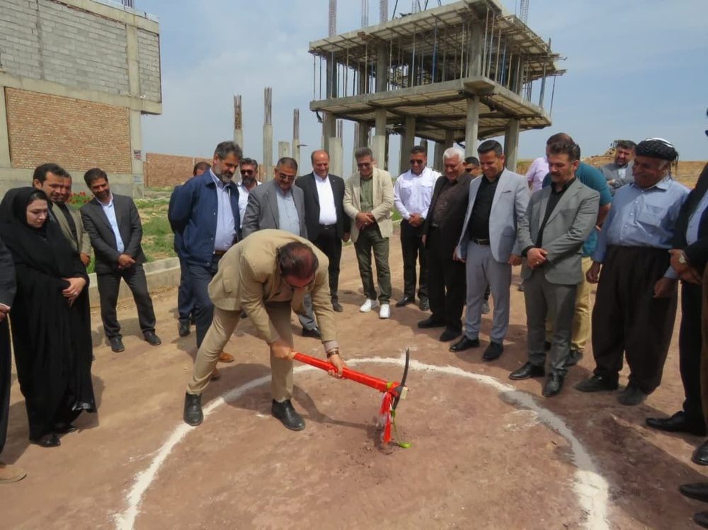 کمربندی فجر به میدان نور در مهاباد کلنگ خورد
