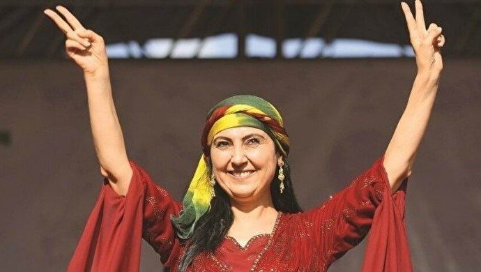 پیام یوکسک داغ از زندان: اخم هایتان را باز کنید، آنها نتوانستند ما را به زانو در آورند