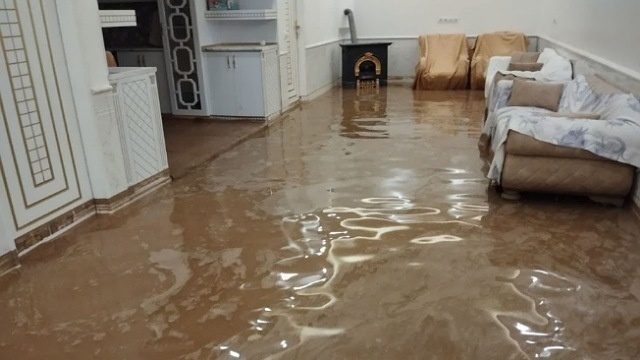 آبگرفتگی ٤٨ منزل مسکونی در محله کشتارگاه ارومیه