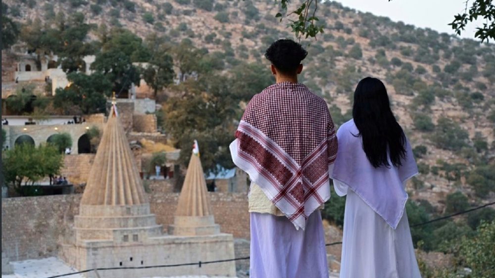 بابا شیخ ایزدیها: ما نه کرد هستیم نە عرب/ ما ایزدی هستیم+ ویدیو