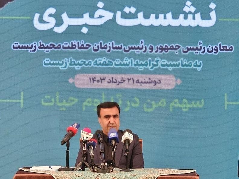 تراز دریاچه ارومیه به دلیل بارش باران نسبت به سال پیش بهتر است