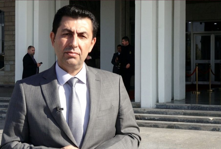 بە تعویق انداختن انتخابات توسط حزب دمکرات، ستمی بود که در حق دمکراسی اعمال شد