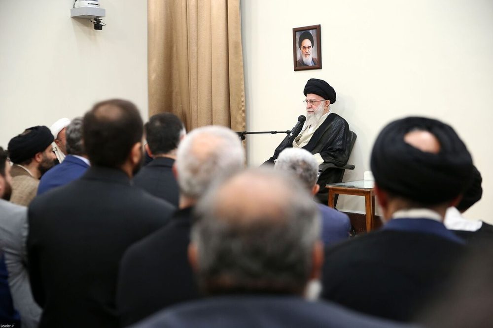 رهبر انقلاب: این تصور که هر کسی در مرحله اول رأی نداده مخالف نظام است، صد در صد اشتباه است
