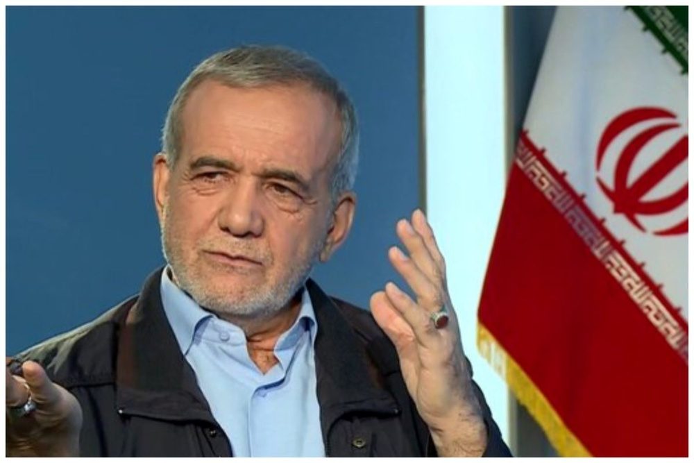 مراسم تنفیذِ رئیس جمهور منتخب توسط رهبر انقلاب دقایقی دیگر آغاز می شود