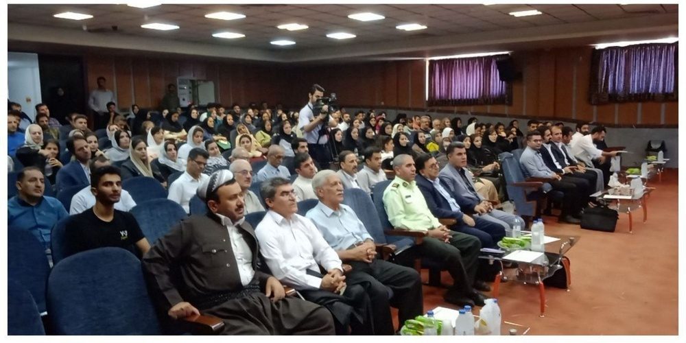 سمینار «خودکشی؛ علل،پیامدها و راهکارها» در سقز برگزار شد