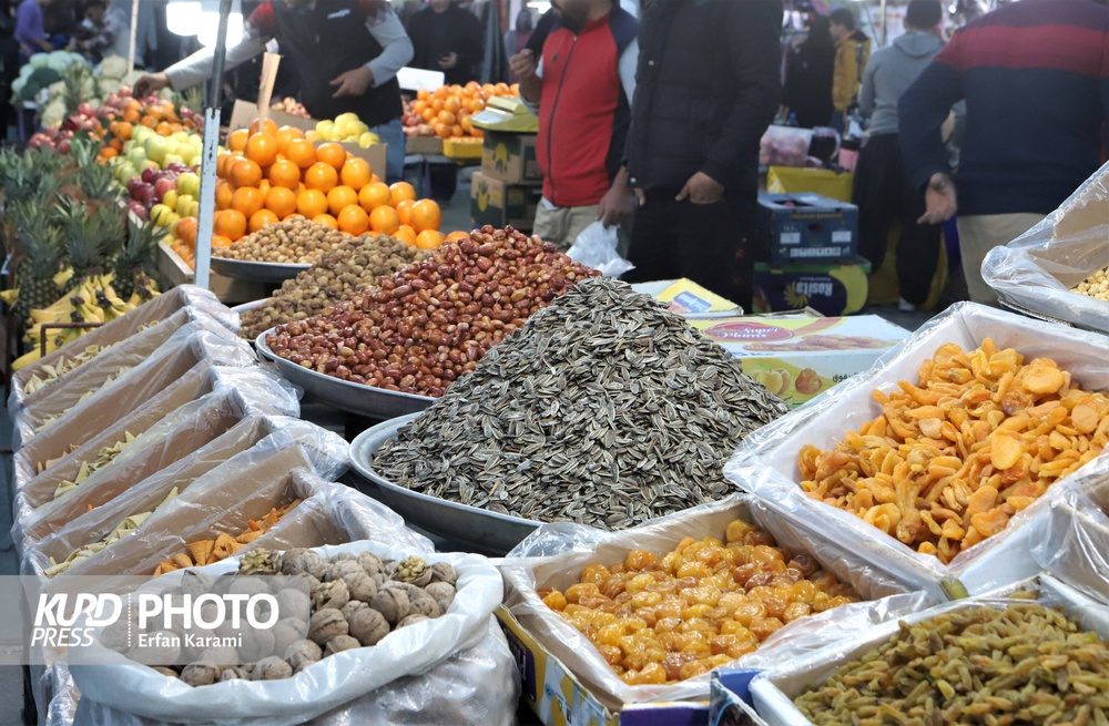 ۹۲۰ غرفه فروش شب یلدا در آذربایجان غربی دایر شد