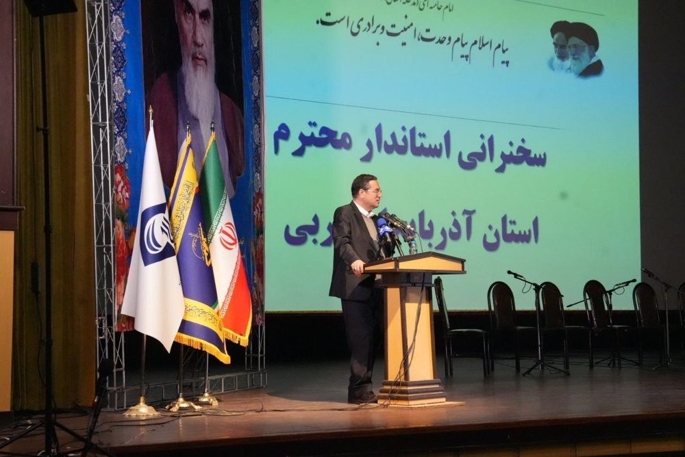 استاندار : مهاباد نماد وحدت در آذربایجان‌غربی است