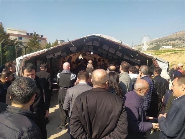 بازدید هیئت پارلمان عراق از اعتصاب کنندگان سلیمانیه؛ ۱۱ روز بی‌پاسخی از مسئولان