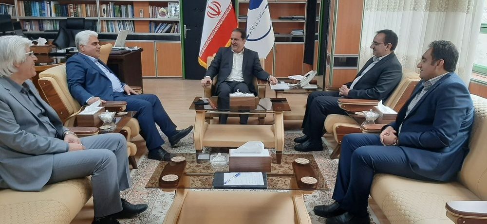 یکی از محورهای مهم تحقق شعار سال در استان ایلام سرمایه‌گذاری در حوزه انرژی است