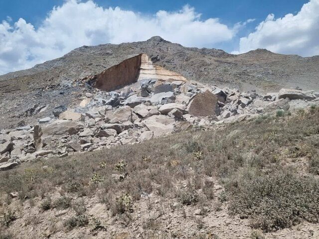 تشکیل پرونده قضایی برای مرگ کارگر مهابادی در معدن/ فعالیت معادن فعال متوقف شد