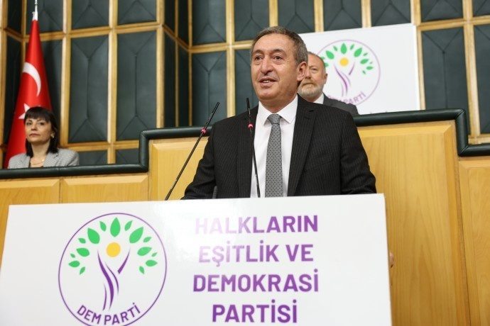 بکرخان خطاب به اردوغان: عدالت و صلح را دیگر نمی‌توان به تعویق انداخت!