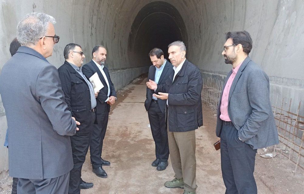 بازدید تیم کارشناسی معاونت هماهنگی و پیگیری ریاست جمهوری از راه آهن کرمانشاه _ خسروی