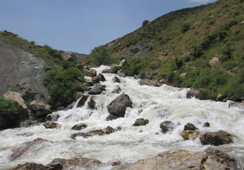 سقوط یک گردشگر در آبشار «سوله ‌دوکل» ارومیه