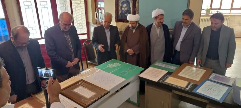 اولین همایش منطقه‌ای «کاتبان قرآن کریم غرب کشور» در «هرسین» برگزار شد