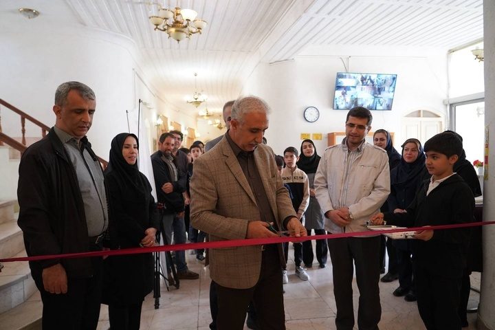 نمایشگاه نقاشی آداب و رسوم در ارومیه افتتاح شد