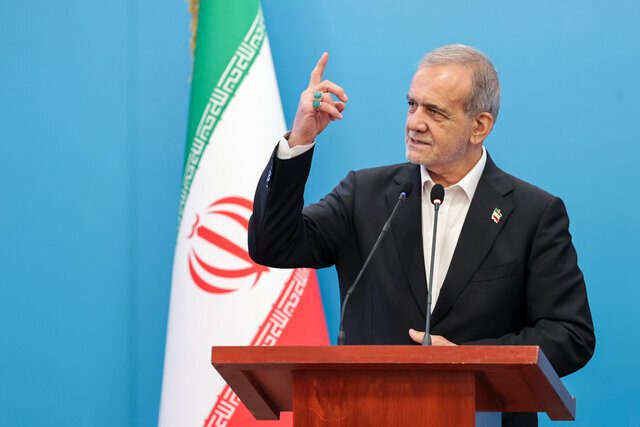 گفتگوی تلفنی پزشکیان و رییس جمهور عراق؛ ایران دفاع مقتدرانه در برابر تجاوزگری را ادامه می‌دهد