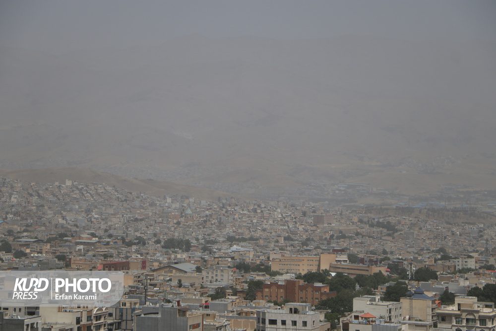 نفس گرفته سنندج / عکاس : عرفان کرمی