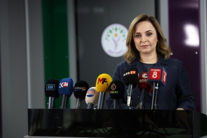 سخنگوی دم پارتی: زمان شنیدن صدای عبدالله اوجالان فرا رسیده است