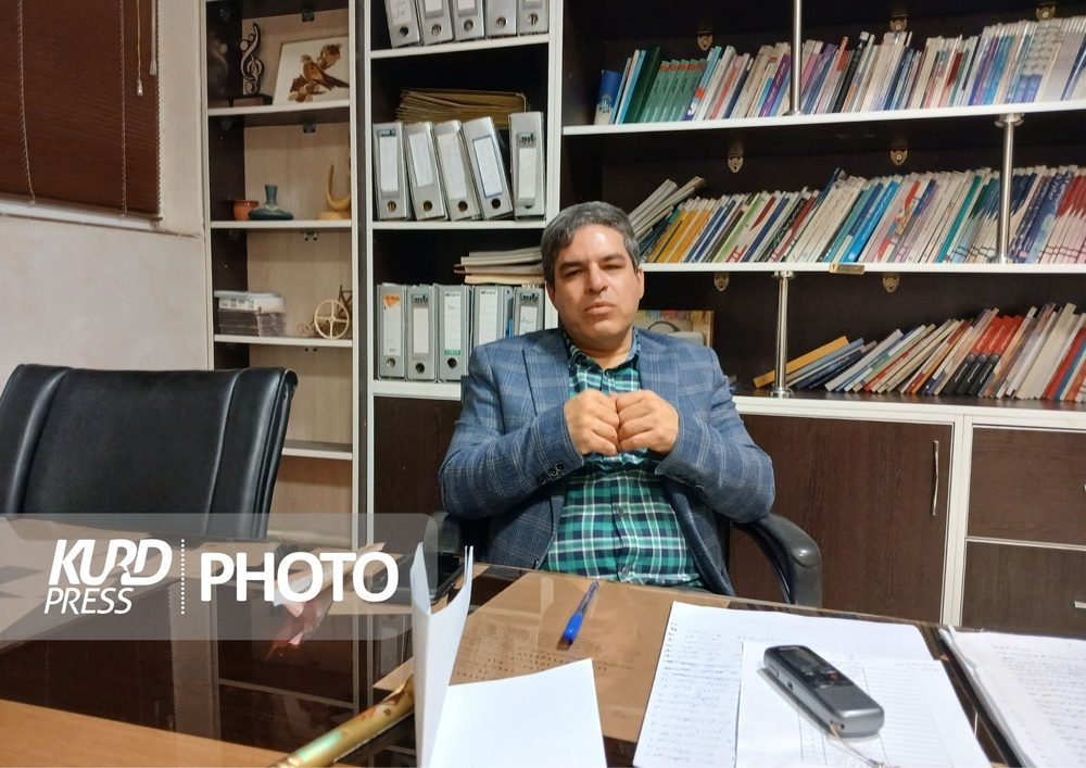 مدیریت شهری قروه  نسبت به عملکرد ضعیف خود در حوزه مناسب سازی برای معلولان پاسخگو باشد